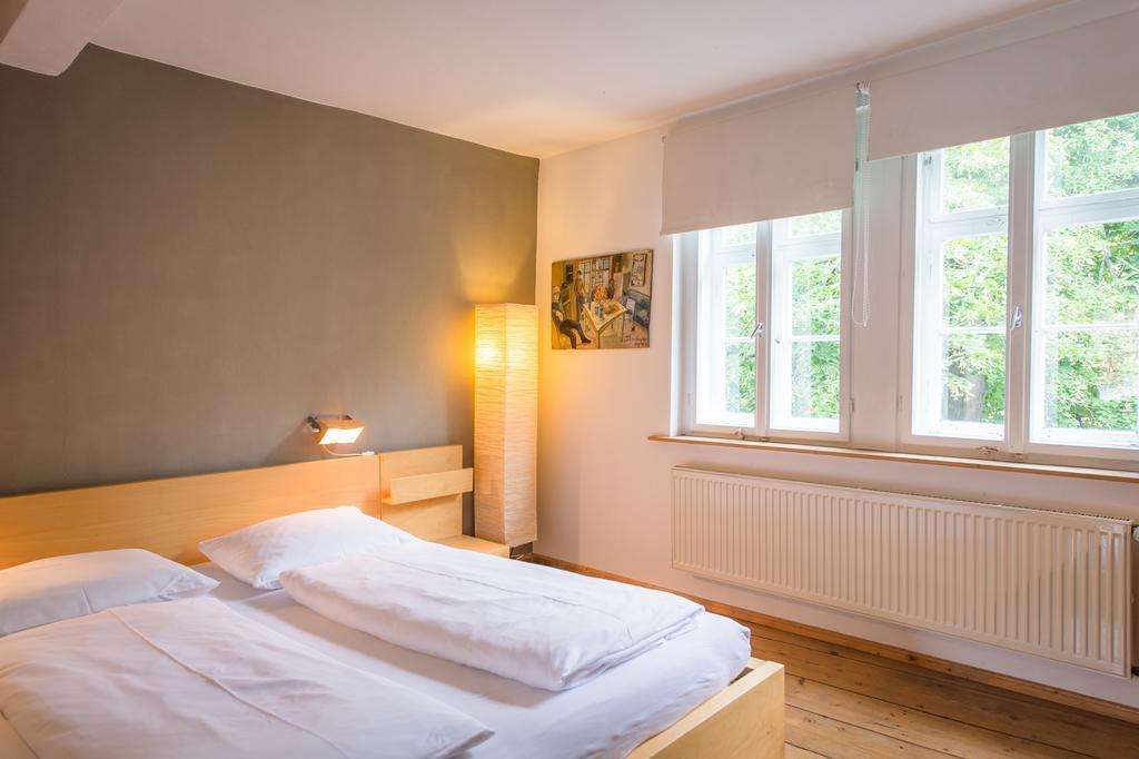 "Goethezimmer" Ferienwohnung Und Zimmer Am Burgplatz Weimar  Extérieur photo