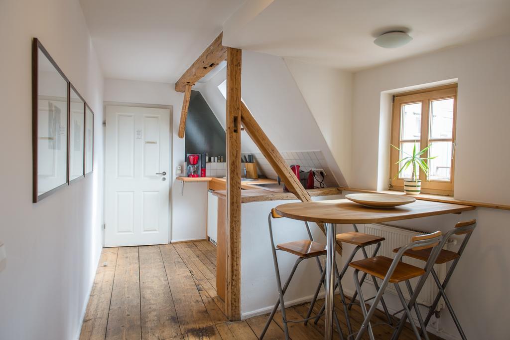 "Goethezimmer" Ferienwohnung Und Zimmer Am Burgplatz Weimar  Extérieur photo