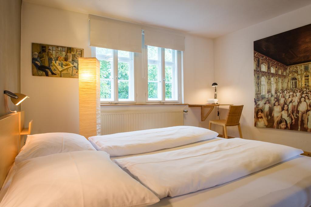 "Goethezimmer" Ferienwohnung Und Zimmer Am Burgplatz Weimar  Extérieur photo